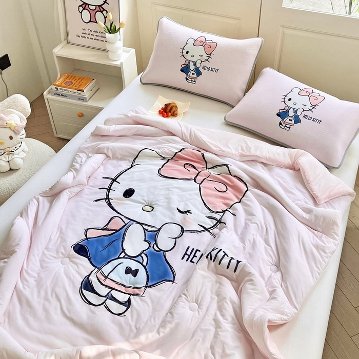 91家纺网 家纺一手货源 找家纺 蘭菲家纺 2025新款三丽鸥卡通印花夏被 摩卡