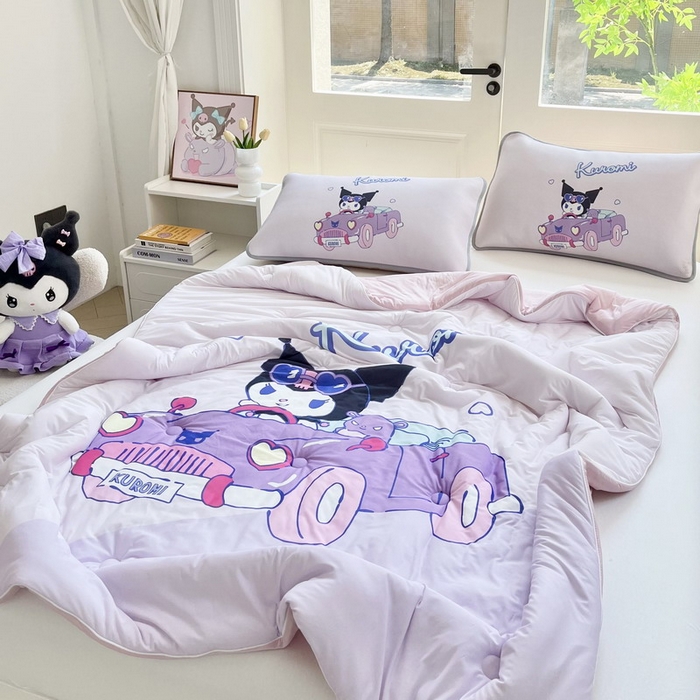 91家纺网 家纺一手货源 找家纺 蘭菲家纺 2025新款三丽鸥卡通印花夏被 兜风