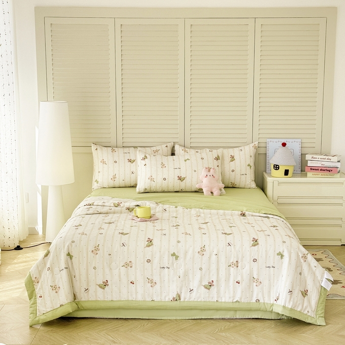 91家纺网 家纺一手货源 找家纺 佰亿莱 2025新款全棉双层纱大豆夏被四件套 帽子狗狗