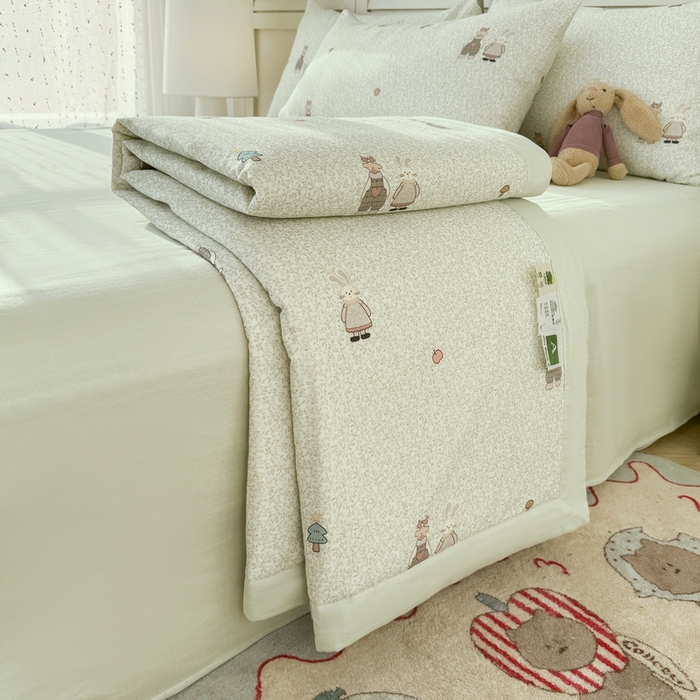 91家纺网 家纺一手货源 找家纺 佰亿莱 2025新款全棉双层纱大豆夏被四件套 亲密伙伴