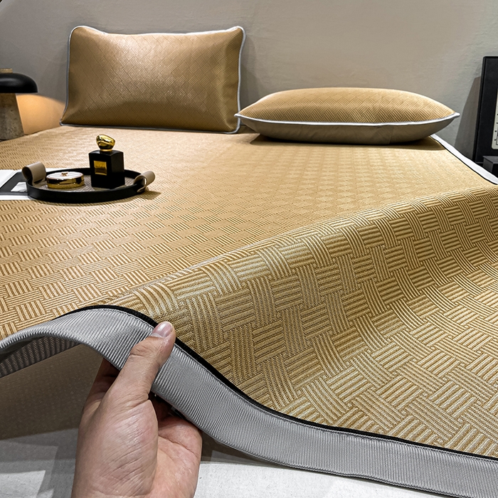 91家纺网 家纺一手货源 找家纺 给笠 2025新款碳光复合三明治 冰丝凉席 饼干-凉席驼色