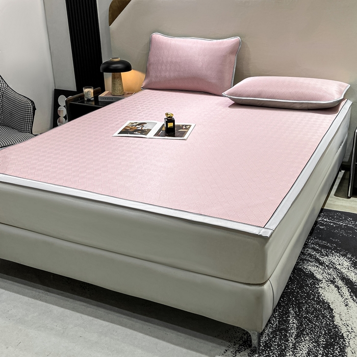 91家纺网 家纺一手货源 找家纺 给笠 2025新款碳光复合三明治 冰丝凉席 饼干-凉席粉色