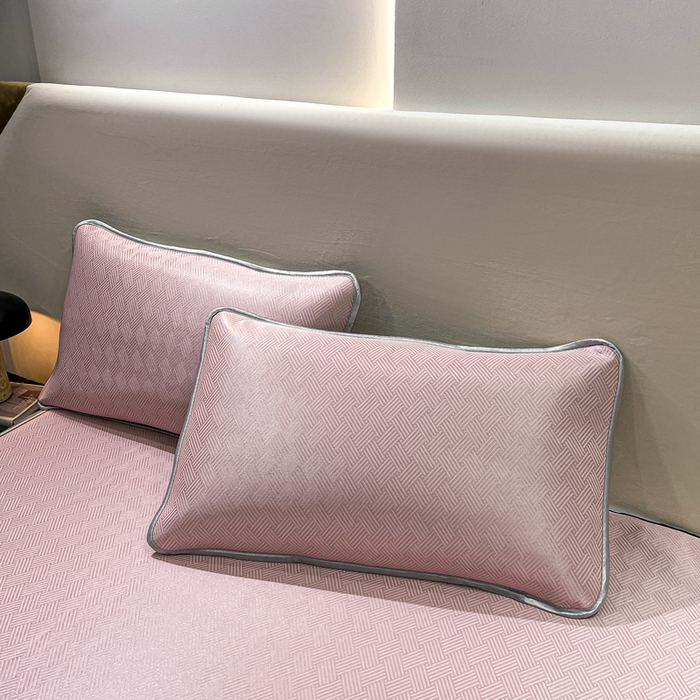 91家纺网 家纺一手货源 找家纺 给笠 2025新款碳光复合三明治 冰丝凉席 饼干-凉席粉色