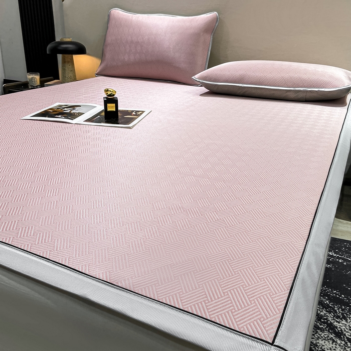91家纺网 家纺一手货源 找家纺 给笠 2025新款碳光复合三明治 冰丝凉席 饼干-凉席粉色