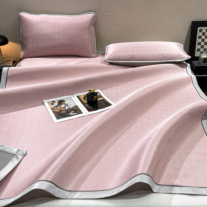 91家纺网 家纺一手货源 找家纺 给笠 2025新款碳光复合三明治 冰丝凉席 饼干-凉席粉色