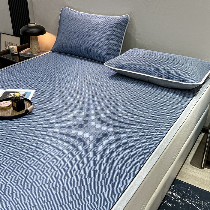 91家纺网 家纺一手货源 找家纺 给笠 2025新款碳光复合三明治 冰丝凉席 饼干-凉席蓝色