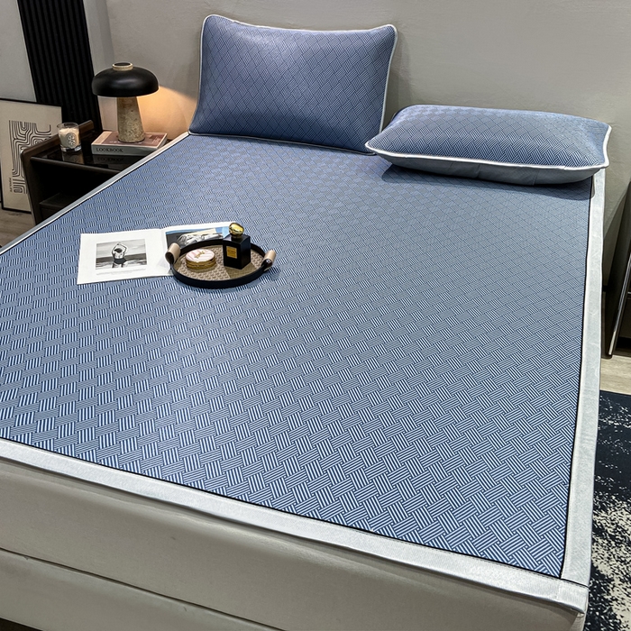 91家纺网 家纺一手货源 找家纺 给笠 2025新款碳光复合三明治 冰丝凉席 饼干-凉席蓝色