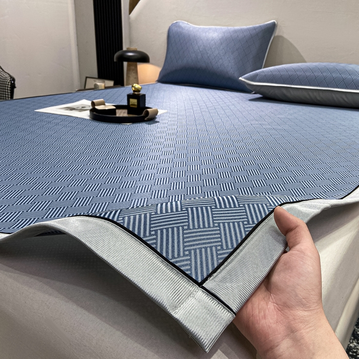 91家纺网 家纺一手货源 找家纺 给笠 2025新款碳光复合三明治 冰丝凉席 饼干-凉席蓝色