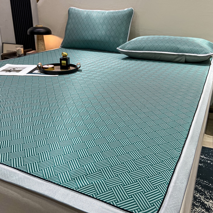 91家纺网 家纺一手货源 找家纺 给笠 2025新款碳光复合三明治 冰丝凉席 饼干-凉席绿色