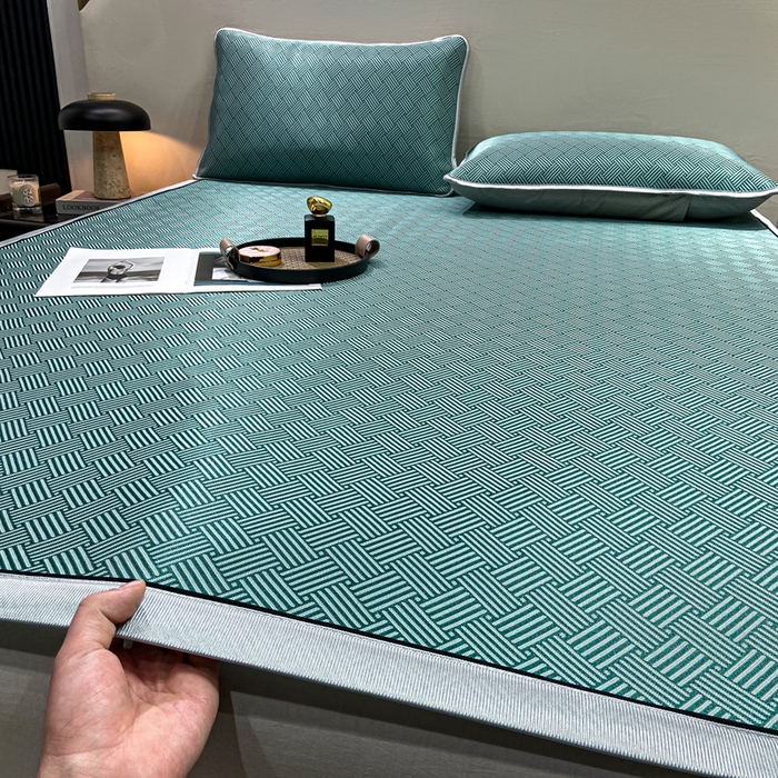 91家纺网 家纺一手货源 找家纺 给笠 2025新款碳光复合三明治 冰丝凉席 饼干-凉席绿色