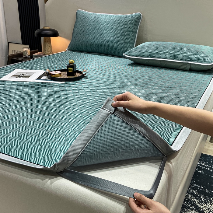 91家纺网 家纺一手货源 找家纺 给笠 2025新款碳光复合三明治 冰丝凉席 饼干-凉席绿色