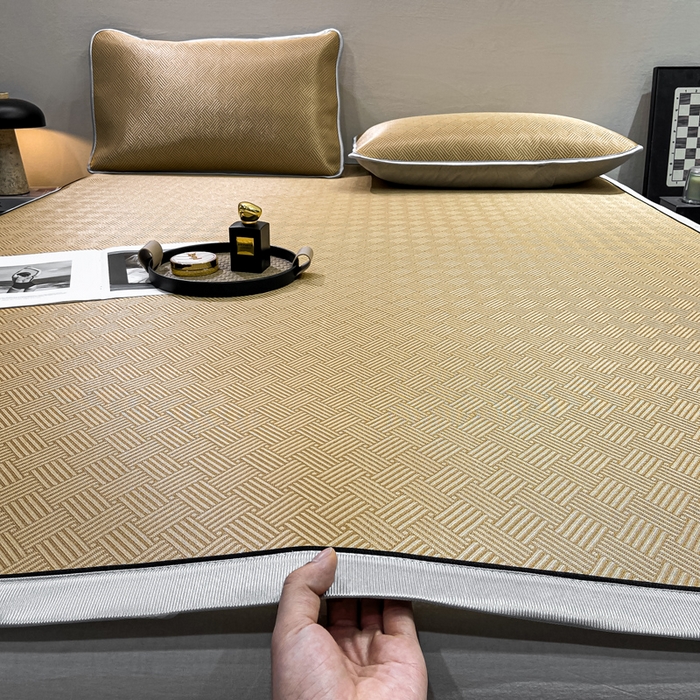 91家纺网 家纺一手货源 找家纺 给笠 2025新款碳光复合三明治 冰丝凉席 饼干-凉席驼色