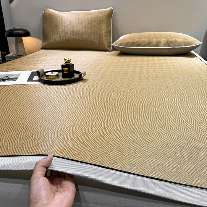 91家纺网 家纺一手货源 找家纺 给笠 2025新款碳光复合三明治 冰丝凉席 饼干-凉席驼色