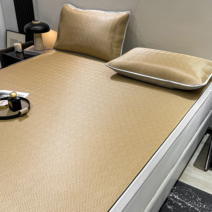 91家纺网 家纺一手货源 找家纺 给笠 2025新款碳光复合三明治 冰丝凉席 饼干-凉席驼色