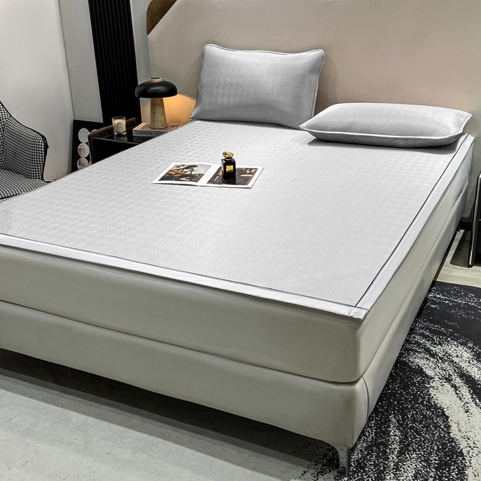 91家纺网 家纺一手货源 找家纺 给笠 2025新款碳光复合三明治 冰丝凉席 饼干-凉席银灰