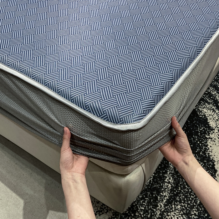 91家纺网 家纺一手货源 找家纺 给笠 2025新款碳光复合三明治冰丝 床笠 饼干-冰丝床笠蓝色