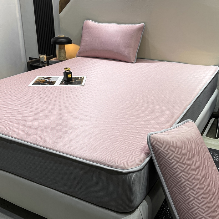 91家纺网 家纺一手货源 找家纺 给笠 2025新款碳光复合三明治冰丝 床笠 饼干-冰丝床笠粉色