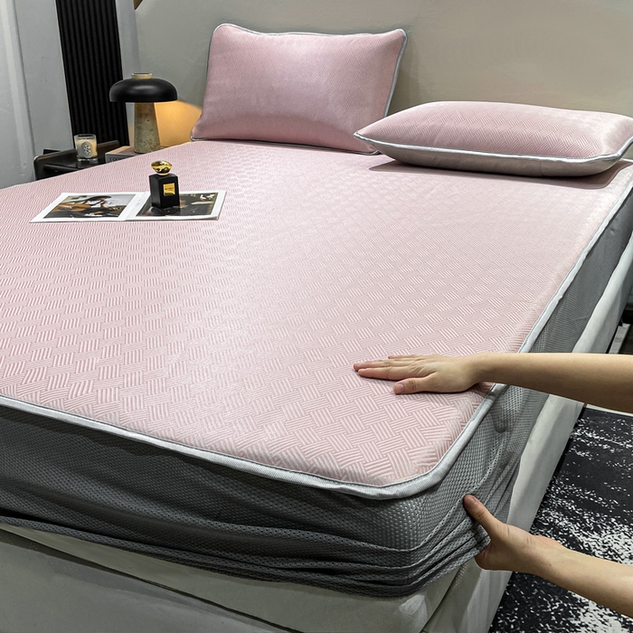 91家纺网 家纺一手货源 找家纺 给笠 2025新款碳光复合三明治冰丝 床笠 饼干-冰丝床笠粉色