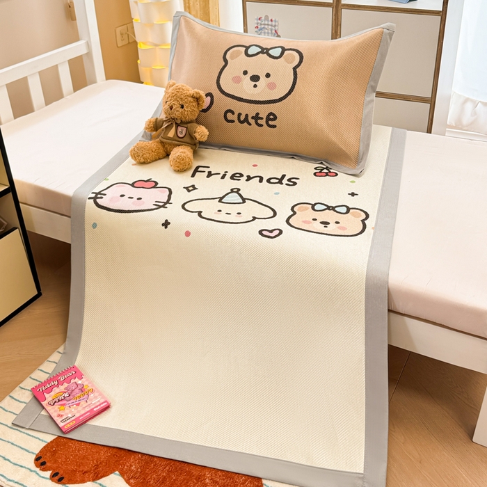 91家纺网 家纺一手货源 找家纺 慕尚家纺 2025新款凉感大版冰丝席学生季款三件套 3个好朋友