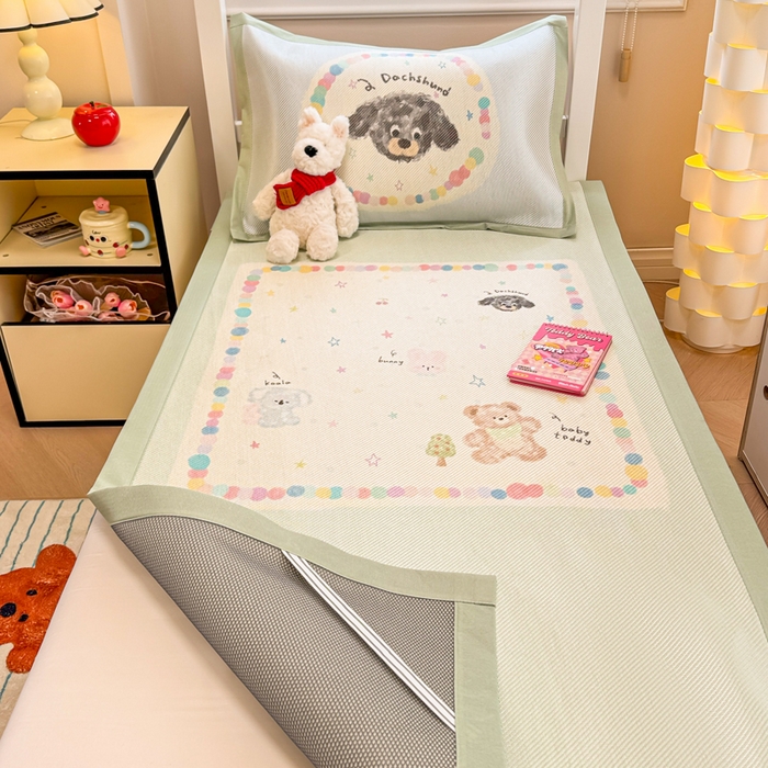 91家纺网 家纺一手货源 找家纺 慕尚家纺 2025新款凉感大版冰丝席学生季款三件套 考拉的朋友