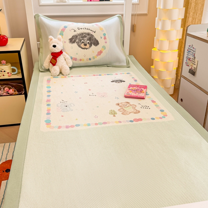 91家纺网 家纺一手货源 找家纺 慕尚家纺 2025新款凉感大版冰丝席学生季款三件套 考拉的朋友