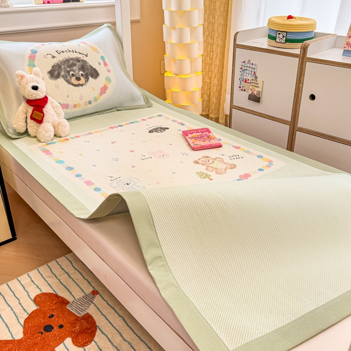 91家纺网 家纺一手货源 找家纺 慕尚家纺 2025新款凉感大版冰丝席学生季款三件套 考拉的朋友