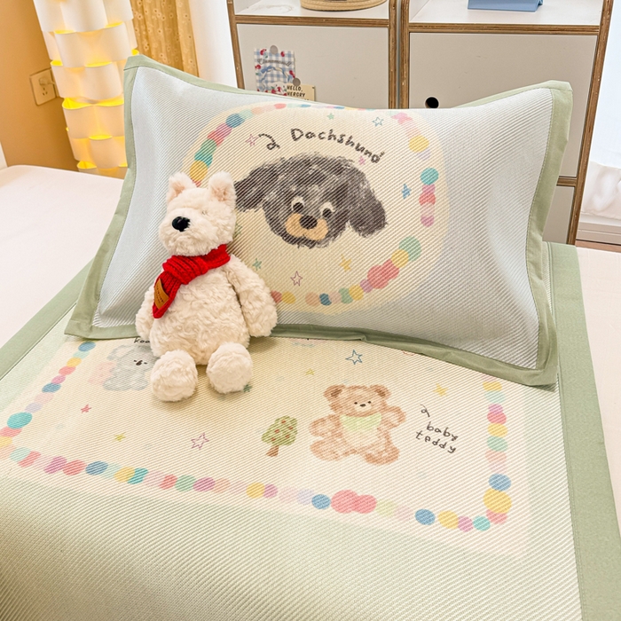 91家纺网 家纺一手货源 找家纺 慕尚家纺 2025新款凉感大版冰丝席学生季款三件套 考拉的朋友