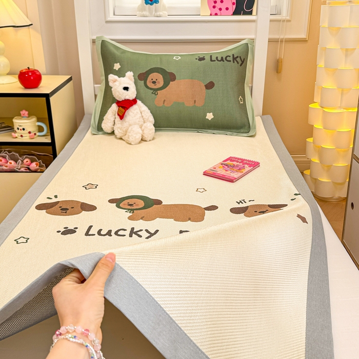 91家纺网 家纺一手货源 找家纺 慕尚家纺 2025新款凉感大版冰丝席学生季款三件套 小趴菜