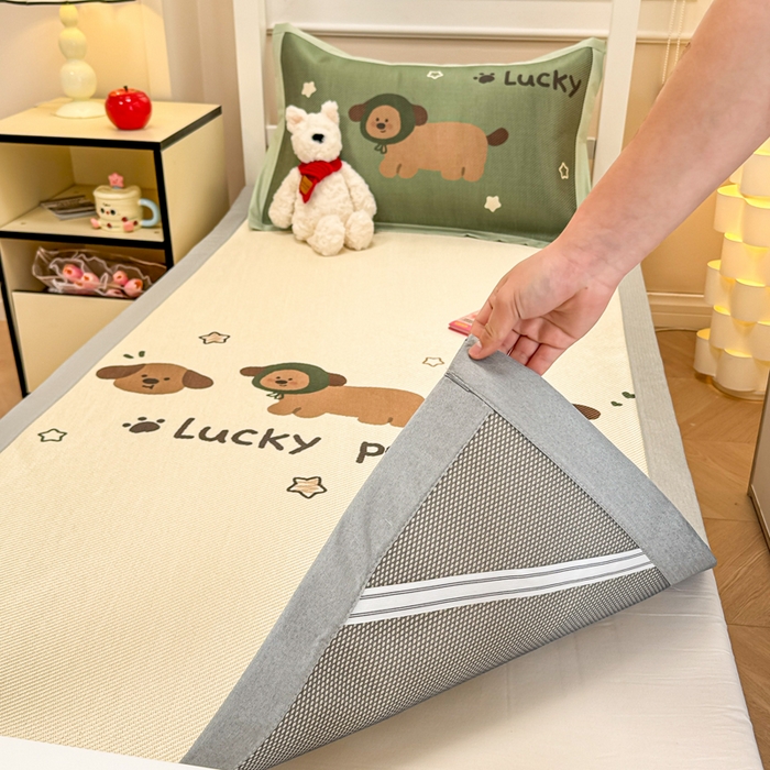 91家纺网 家纺一手货源 找家纺 慕尚家纺 2025新款凉感大版冰丝席学生季款三件套 小趴菜