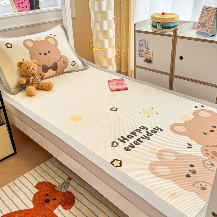 91家纺网 家纺一手货源 找家纺 慕尚家纺 2025新款凉感大版冰丝席学生季款三件套 小熊泡