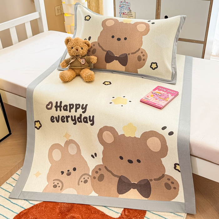 91家纺网 家纺一手货源 找家纺 慕尚家纺 2025新款凉感大版冰丝席学生季款三件套 小熊泡