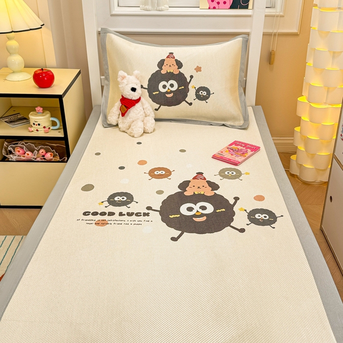 91家纺网 家纺一手货源 找家纺 慕尚家纺 2025新款凉感大版冰丝席学生季款三件套 幸运大眼萌