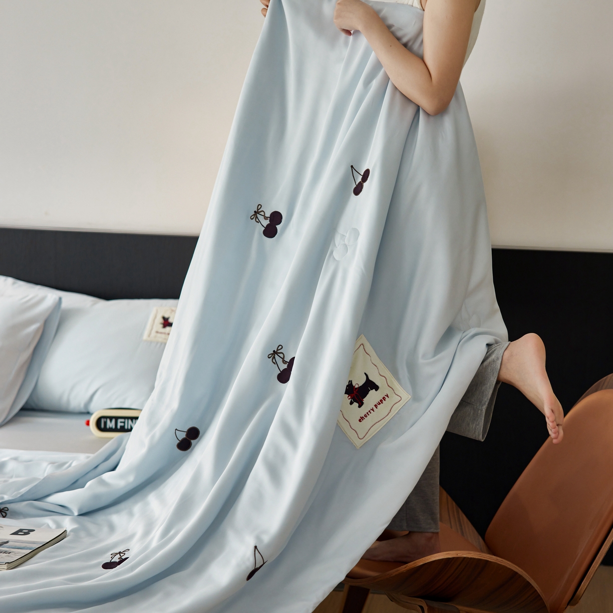 91家纺网 家纺一手货源 找家纺 初拾 2025新款60支奥地利进口兰精天丝夏被夏凉被空调被—樱桃奇奇 海水蓝