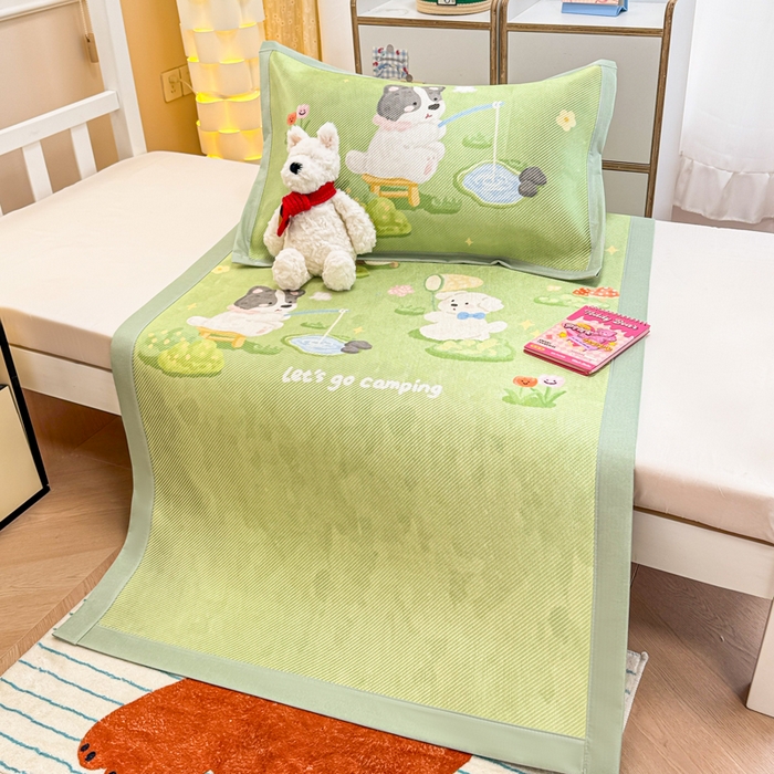 91家纺网 家纺一手货源 找家纺 慕尚家纺 2025新款凉感大版冰丝席学生季款三件套 油墨画狗狗