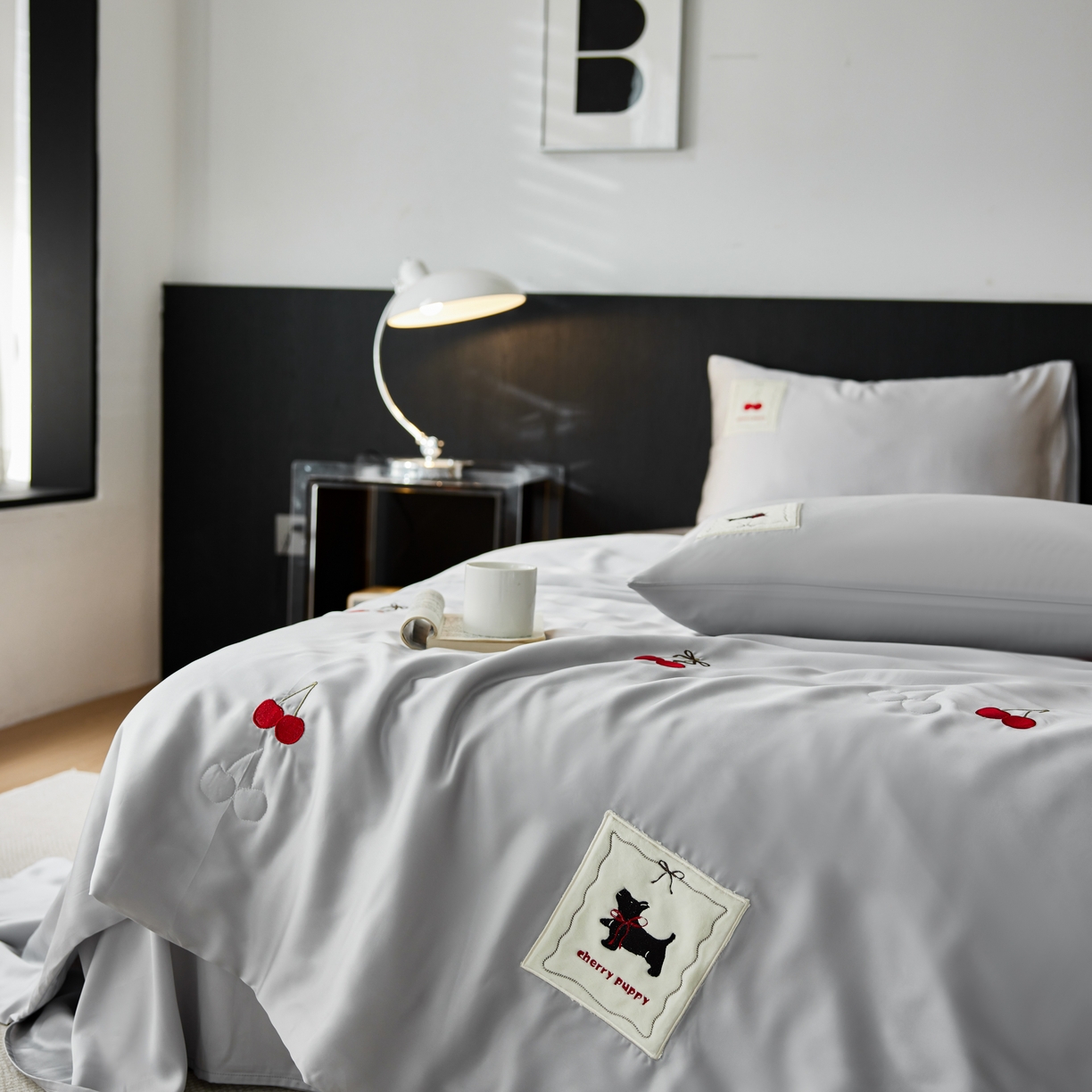 91家纺网 家纺一手货源 找家纺 初拾 2025新款60支奥地利进口兰精天丝夏被夏凉被空调被—樱桃奇奇 浅灰