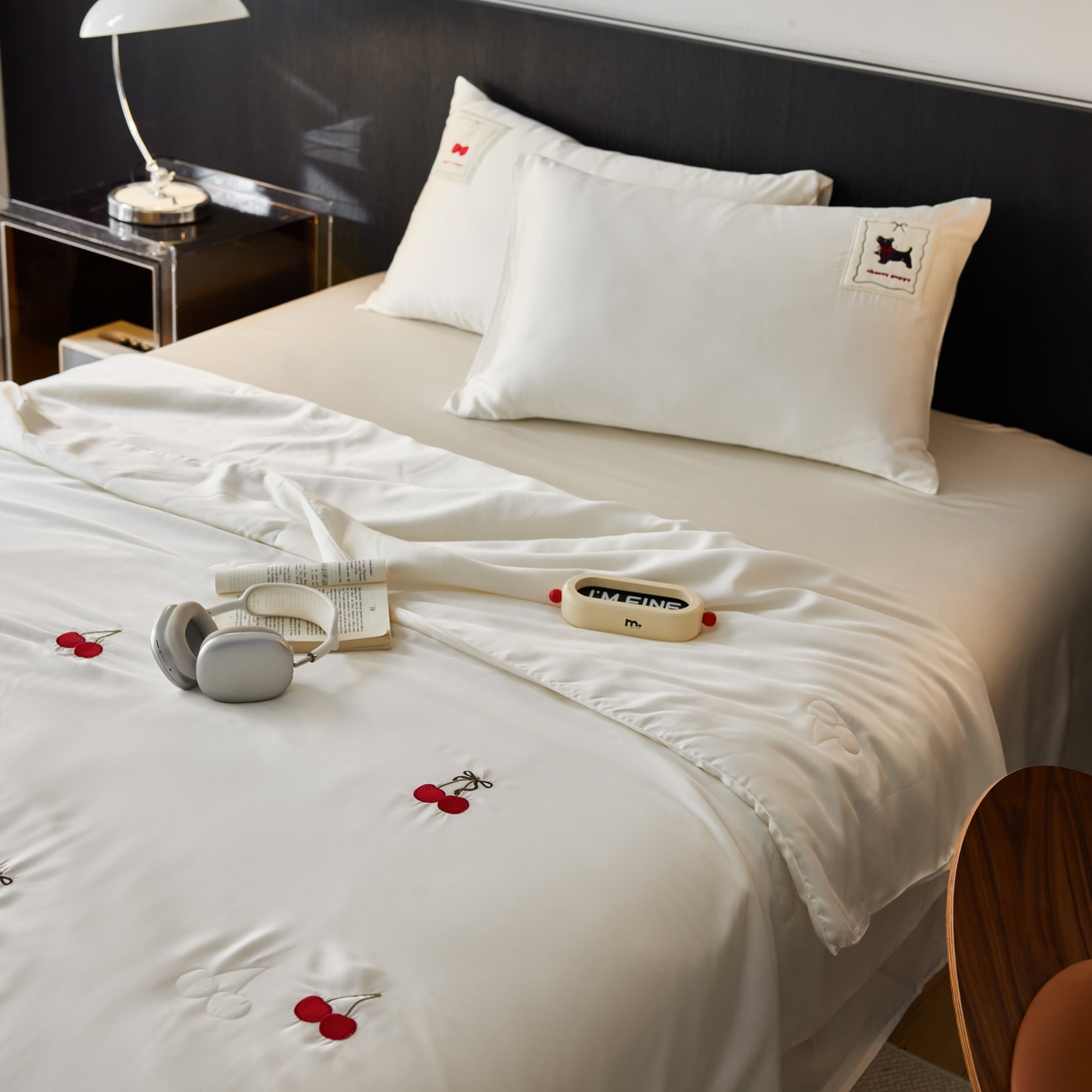 91家纺网 家纺一手货源 找家纺 初拾 2025新款60支奥地利进口兰精天丝夏被夏凉被空调被—樱桃奇奇 象牙白