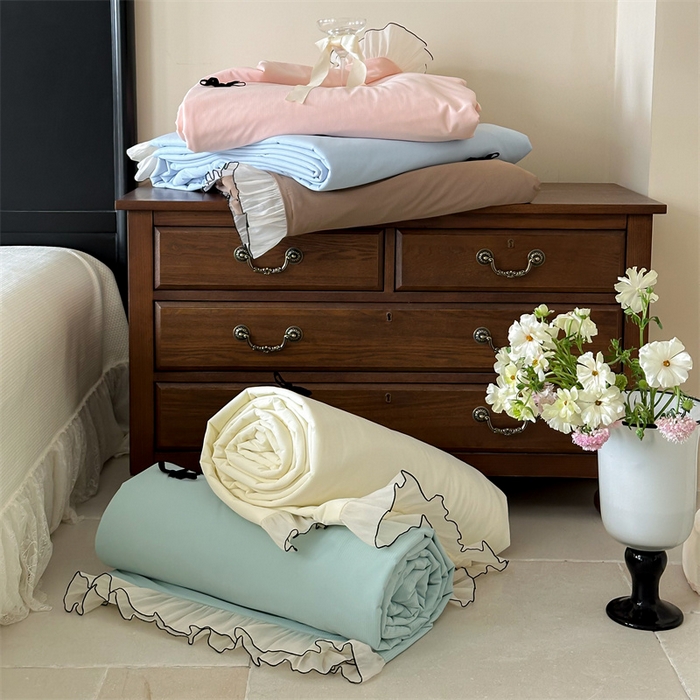 91家纺网 家纺一手货源 找家纺 婳庭家居 2025新款法式蕾丝蝴蝶结夏被夏凉被空调被四件套 组合图仅做展示