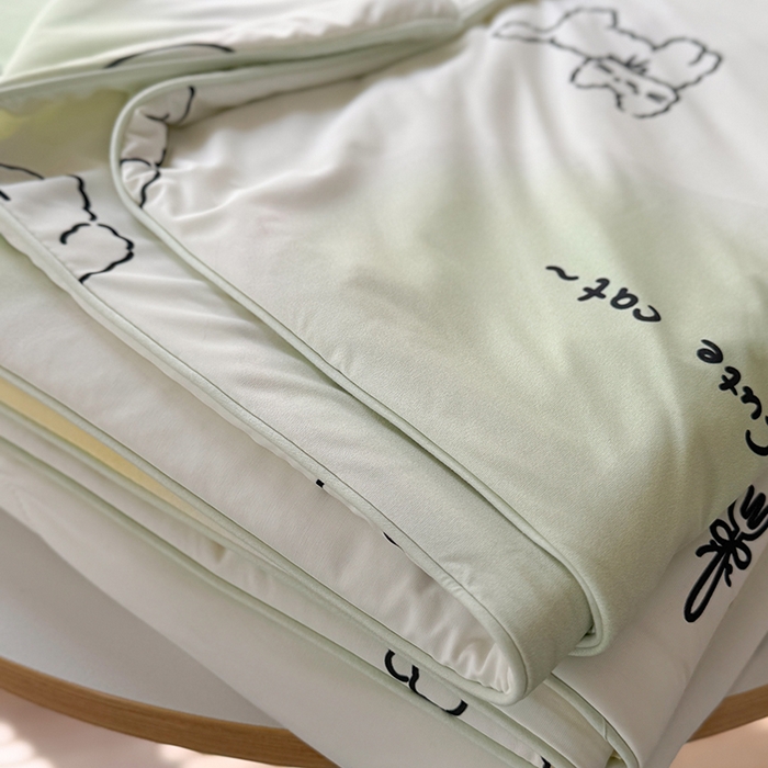91家纺网 家纺一手货源 找家纺 柚子YOUTH 2025新款锦氨超柔果冻被 小猫春游夏被