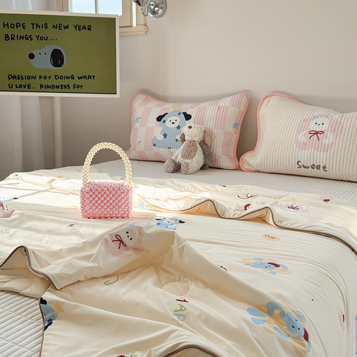 91家纺网 家纺一手货源 找家纺 柚子YOUTH 2025新款锦氨超柔果冻被 抱抱狗夏被