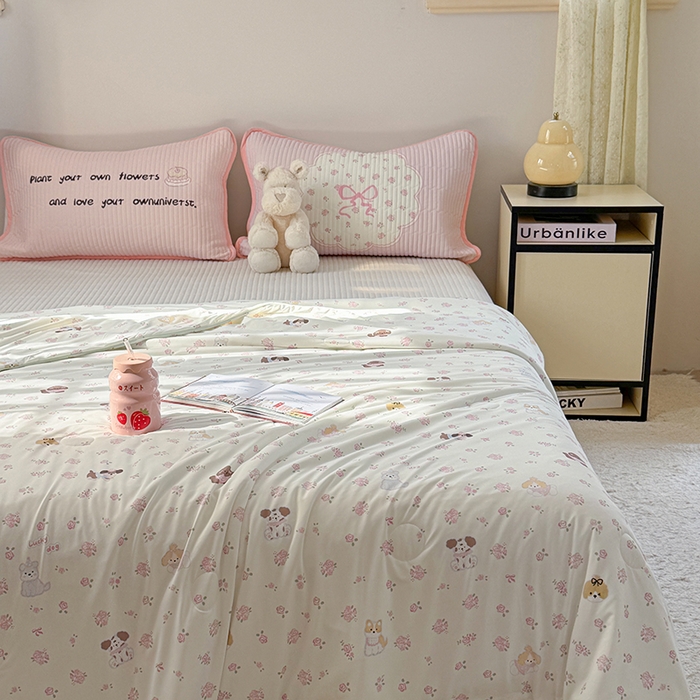 91家纺网 家纺一手货源 找家纺 柚子YOUTH 2025新款锦氨超柔果冻被 玫瑰小狗夏被