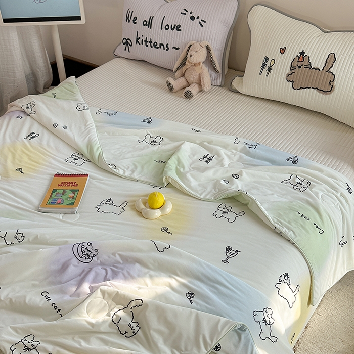 91家纺网 家纺一手货源 找家纺 柚子YOUTH 2025新款锦氨超柔果冻被 小猫春游夏被