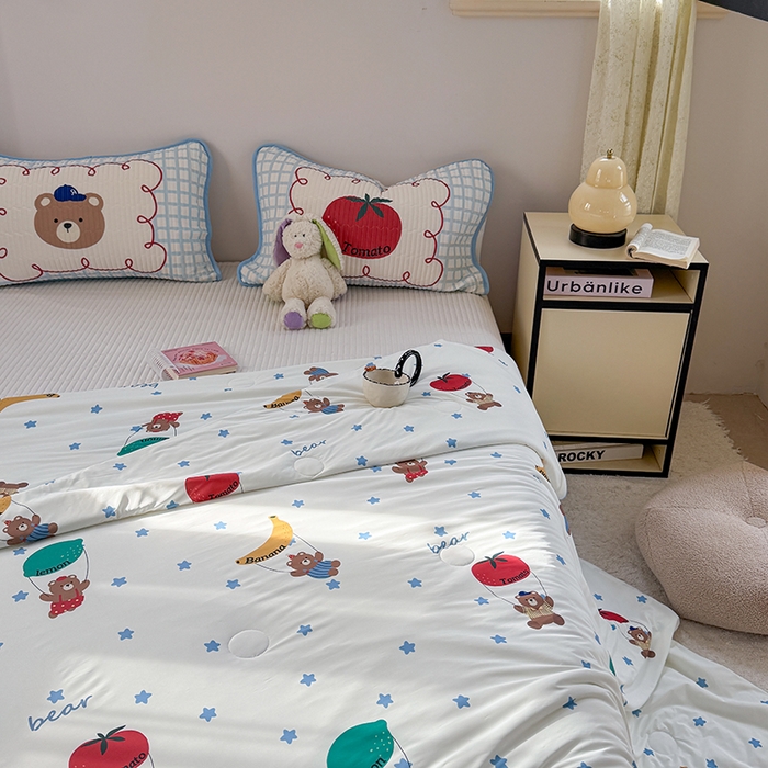 91家纺网 家纺一手货源 找家纺 柚子YOUTH 2025新款锦氨超柔果冻被 滑翔小熊夏被