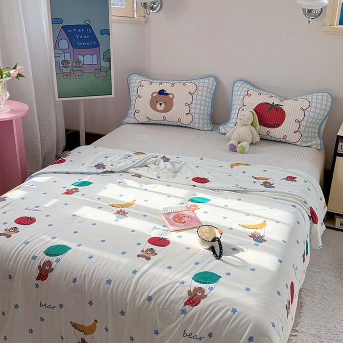 91家纺网 家纺一手货源 找家纺 柚子YOUTH 2025新款锦氨超柔果冻被 滑翔小熊夏被