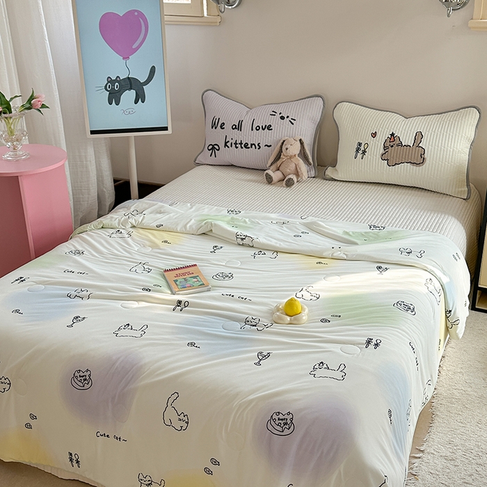 91家纺网 家纺一手货源 找家纺 柚子YOUTH 2025新款锦氨超柔果冻被 小猫春游夏被