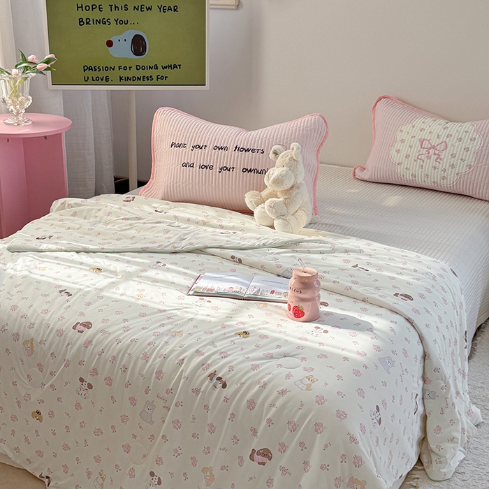 91家纺网 家纺一手货源 找家纺 柚子YOUTH 2025新款锦氨超柔果冻被 玫瑰小狗夏被