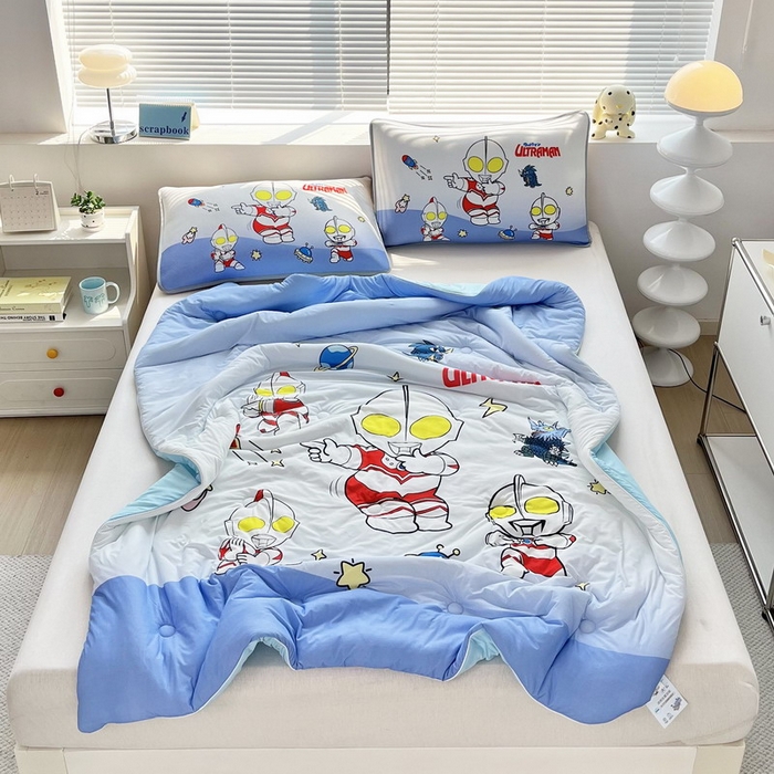 蘭菲家纺 2025新款凉感丝奥特曼印花夏被 抱团