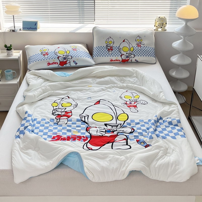 91家纺网 家纺一手货源 找家纺 蘭菲家纺 2025新款凉感丝奥特曼印花夏被 超人兄弟