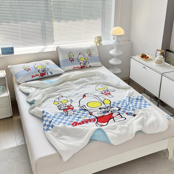 91家纺网 家纺一手货源 找家纺 蘭菲家纺 2025新款凉感丝奥特曼印花夏被 超人兄弟