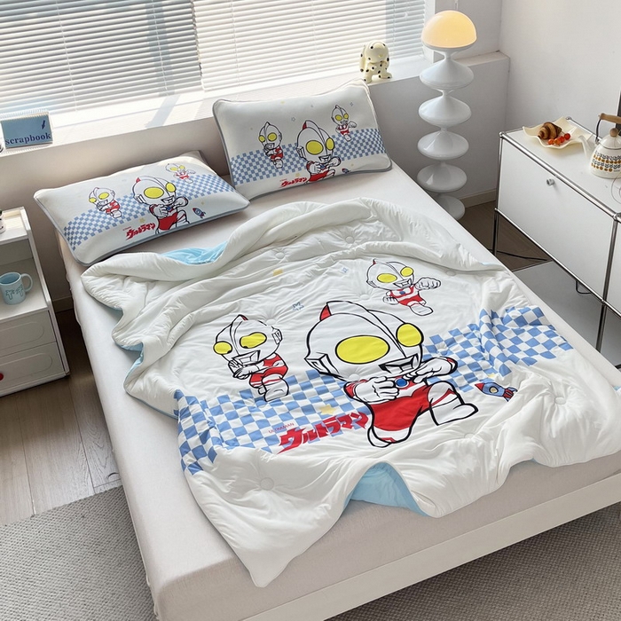 91家纺网 家纺一手货源 找家纺 蘭菲家纺 2025新款凉感丝奥特曼印花夏被 超人兄弟