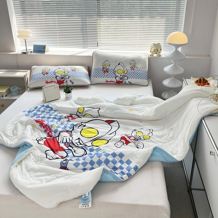 91家纺网 家纺一手货源 找家纺 蘭菲家纺 2025新款凉感丝奥特曼印花夏被 超人兄弟